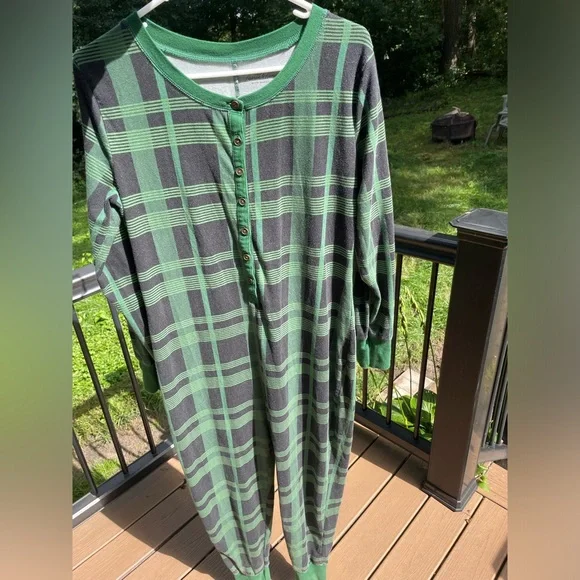 Hearth & Hand Magnolia Brand Onesie Pajamas - M - Picture 1 of 5